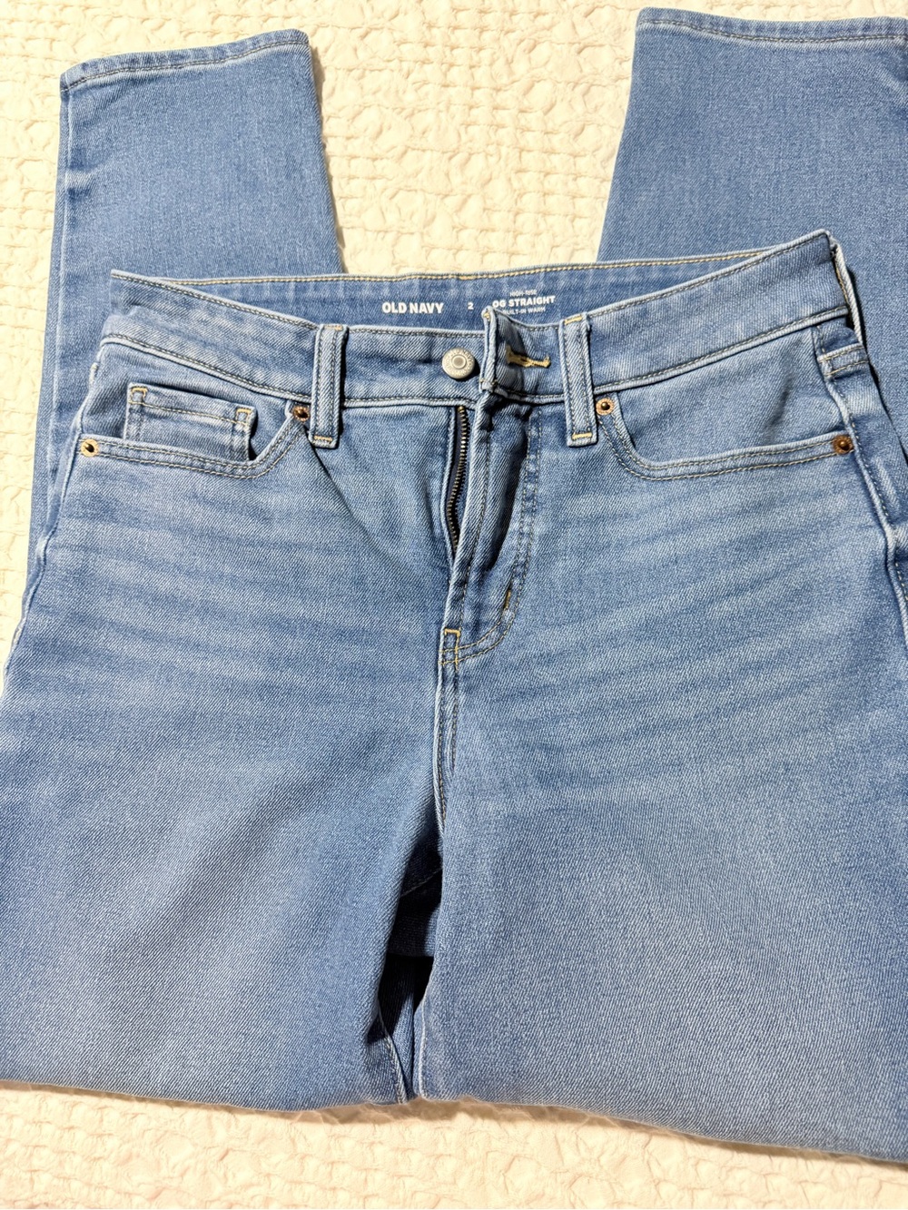 Old Navy Women's Light Wash Straight-Leg Jeans